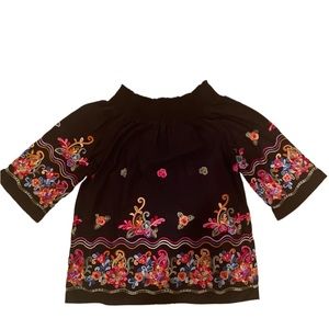 GORGEOUS embroidered, smocked boatneck top